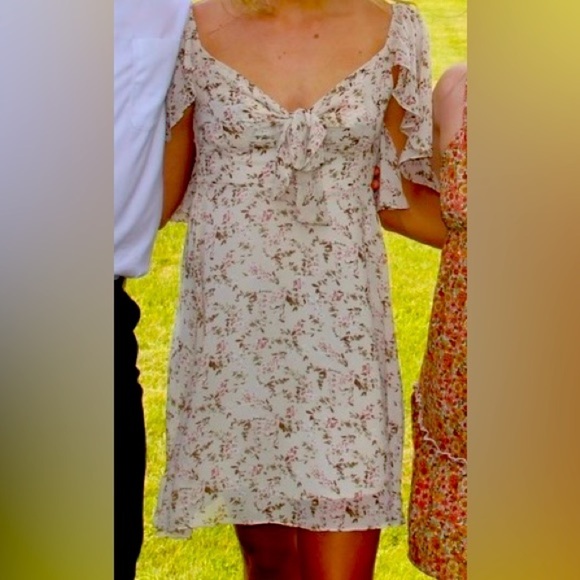 Altar’d State Floral Dress - Picture 1 of 8